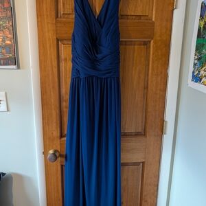 NWT David's Bridal Navy Ruched V-Neck Bridesmaid Dress